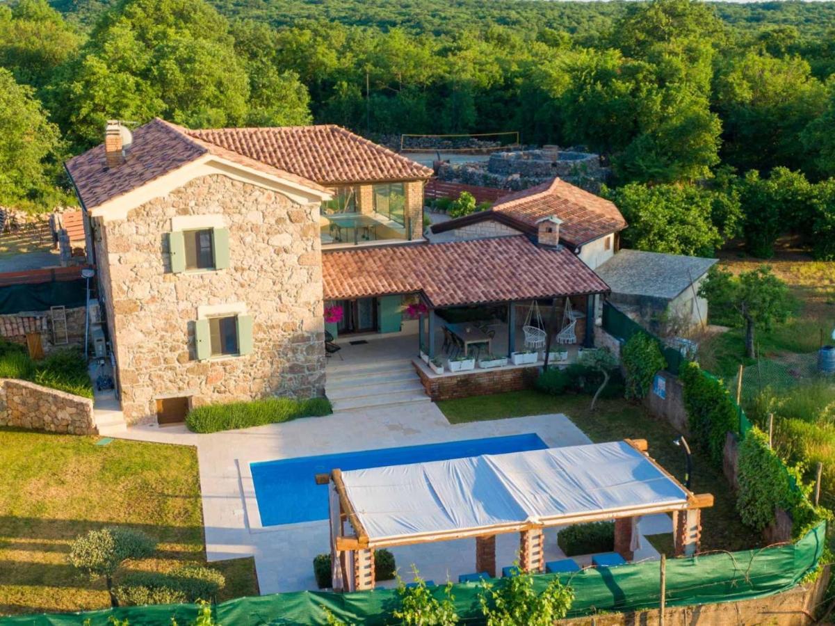 Villa Campiello Heated Pool Vrbnik Exteriör bild