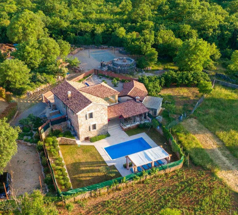 Villa Campiello Heated Pool Vrbnik Exteriör bild