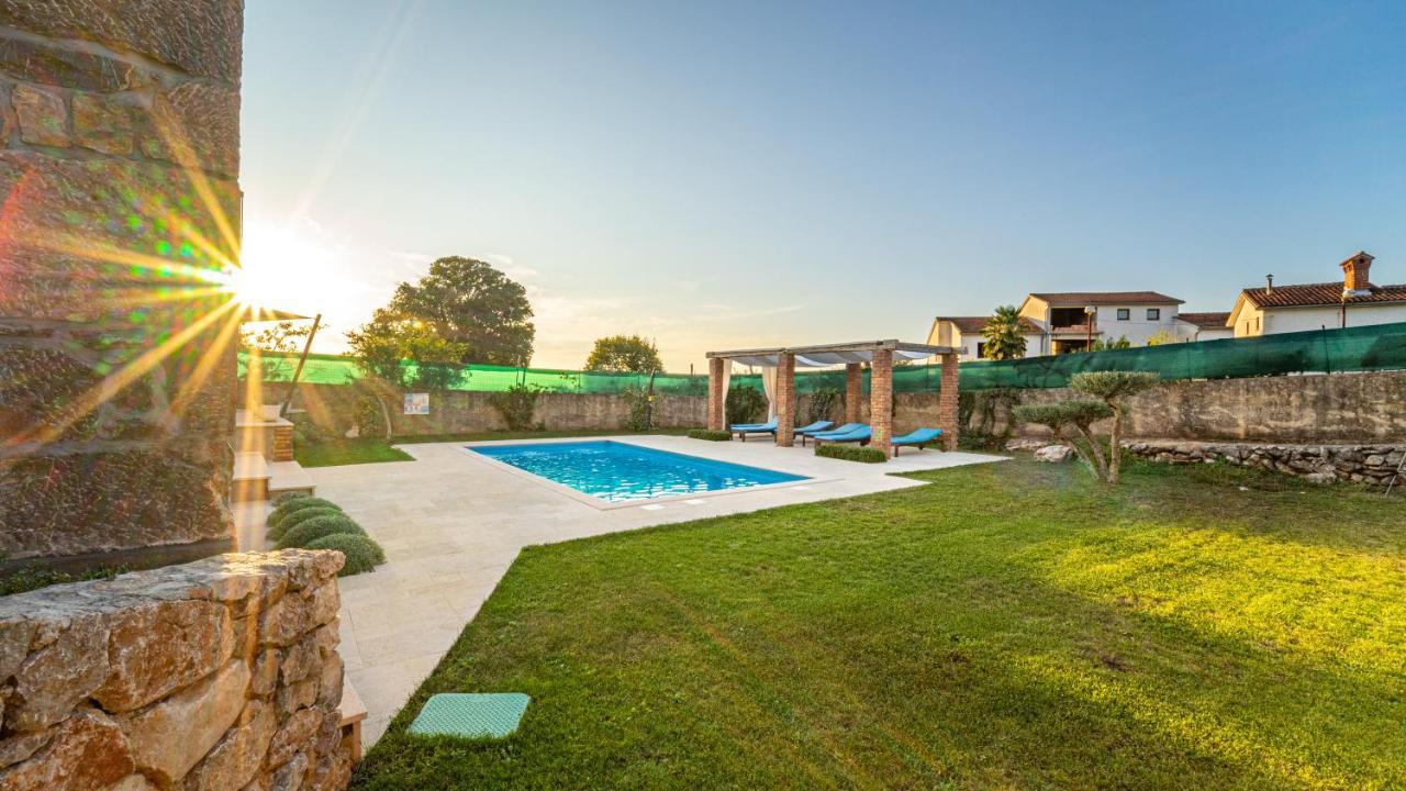 Villa Campiello Heated Pool Vrbnik Exteriör bild