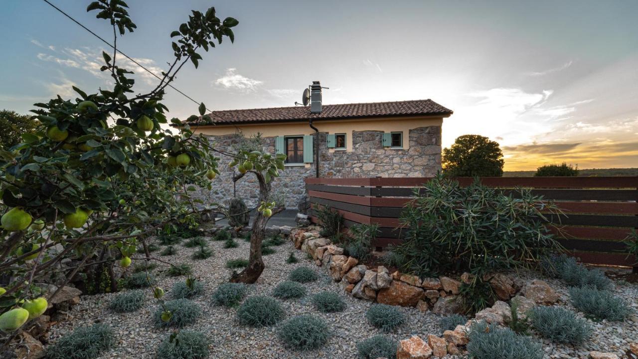 Villa Campiello Heated Pool Vrbnik Exteriör bild